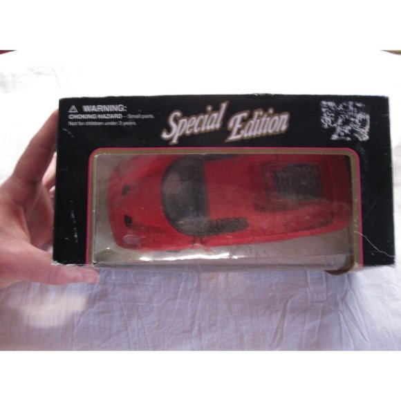 Special Edition Maisto Red Ferrari F50 1995 Sports Car 1:24 Die Cast Metal Model - Picture 5 of 9